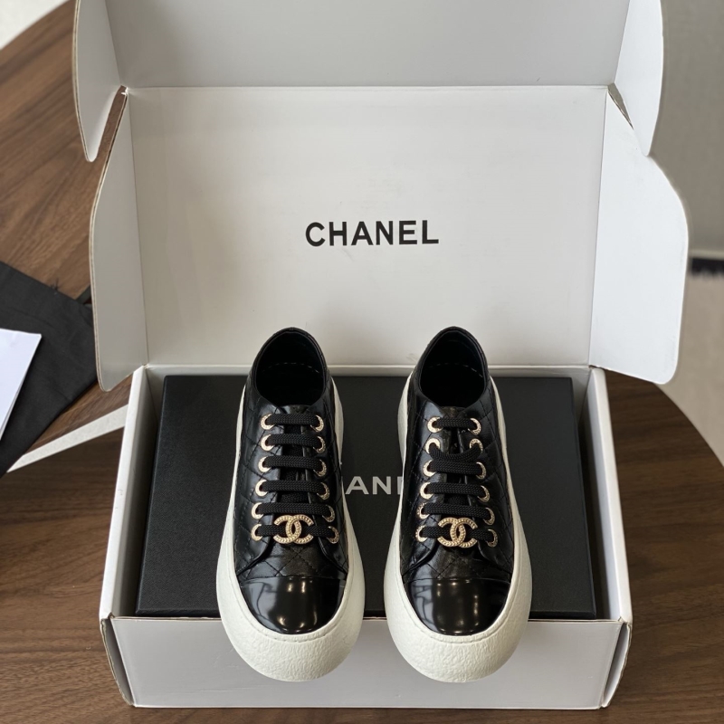 Ch**el sport shoes